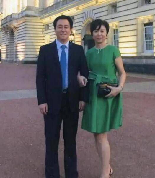 2020年，利亚姆与模特玛雅·亨利订婚，在经历过一次分手、复合后，这段感情最终在2022年5月画上句点。