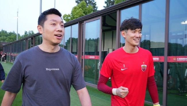 《怪奇物语5》发布动态角色海报 8 《小丑回魂》前传《欢迎来到德里镇》曝最终预告 9 谢尔比家族回归！