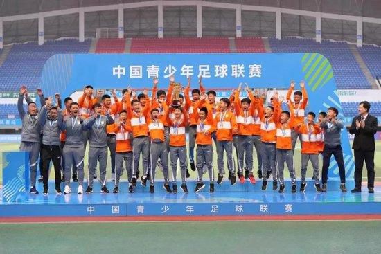 每天21:50锁定《院线上新》，与主创大咖们一起，揭开光影世界的神秘面纱，深入每部电影的灵魂，感受佳作带来的极致魅力！