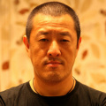 《我和我的父辈》点映再收票房546万，累计票房超千万，稳居日榜第二名。