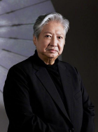 影片发布一组角色剧照，并同步曝光演员阵容，在杭州的湖光山色中，正上演这场关于“爱和美味”的温暖故事。