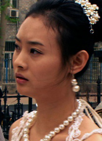 他饰演的是一名洛杉矶私家侦探，在片中将帮助前女友寻找她腰缠万贯的新情人。
